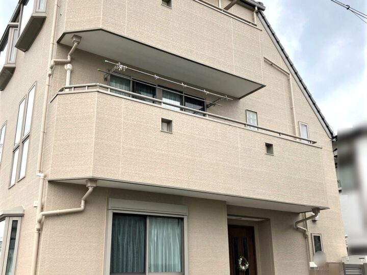 伊丹市Ｆ様邸の外壁·付帯·ベランダ防水塗装工事//阪神地域（西宮・芦屋・宝塚・川西・伊丹）の外壁塗装・屋根塗装ならPaintWall