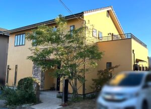 西宮市　外壁塗装後　ペイントウォール