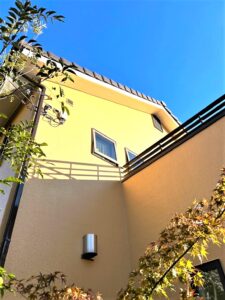 西宮市　外壁塗装後　ペイントウォール