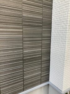 西宮市　外壁塗装後　ペイントウォール