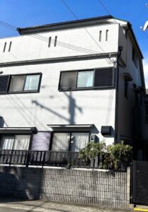 伊丹市　外壁塗装後　ペイントウォール