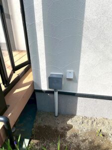 川西市外壁塗装後　ペイントウォール施工事例
