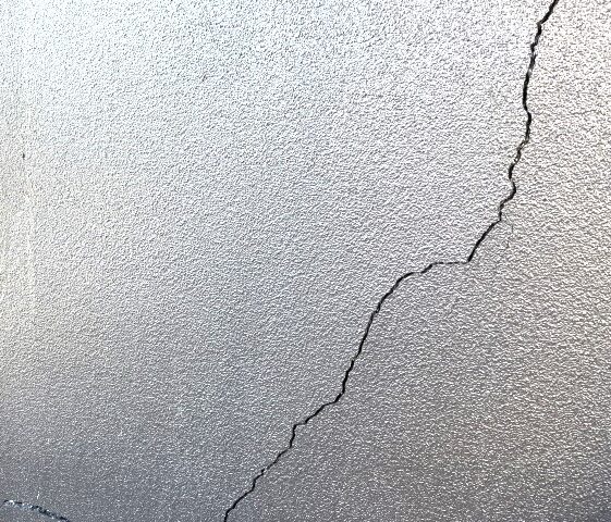 構造クラック