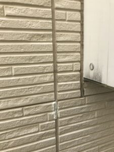 DIYで失敗したシーリングの補修前